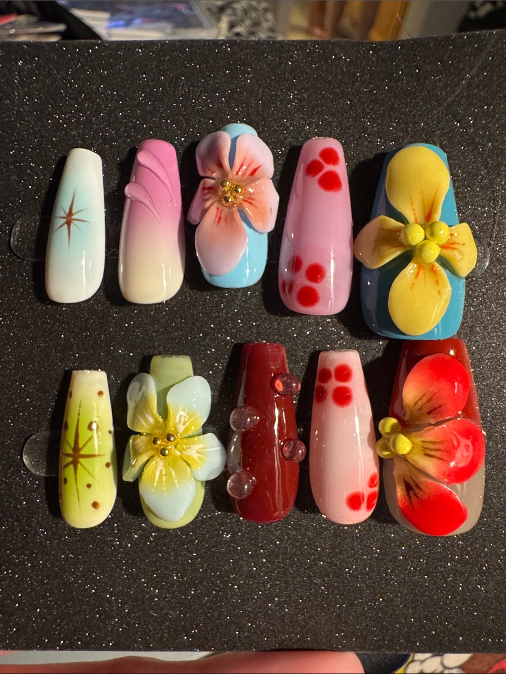 Floral 3D Press-On Nail Set in Pastel & Bright Shades size medium
